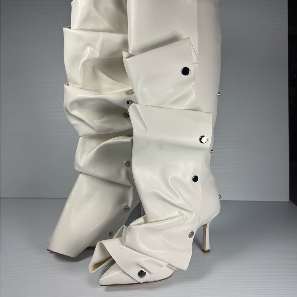 Azalea Wang Imogine White Slouch Over Knee Boots studded Snap Tall Boots Size 8 - Picture 2 of 4